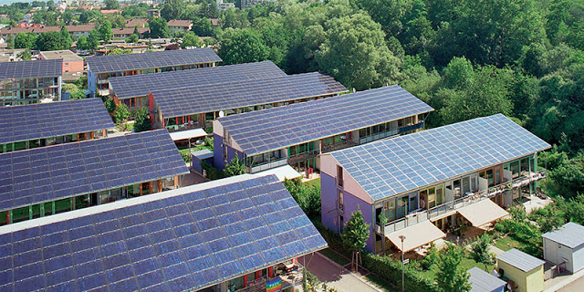 techos-solares-barrio-de-Alemania-genera-4-veces-la-energía-que-consume