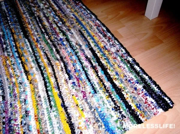 coxmo_hacer_una_alfombra_con_bolsas_de_plaxstico_recicladas.jpeg_109429397