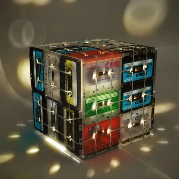 crea_una_laxmpara_reciclando_tus_cassettes_viejos_.jpeg_1543673193