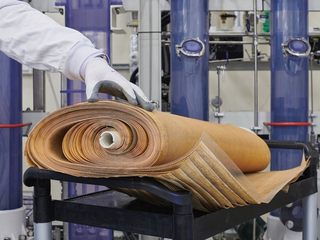 merlin_162421524_6f708640-959e-4d7a-b41c-a727ce3e12b9-jumbo