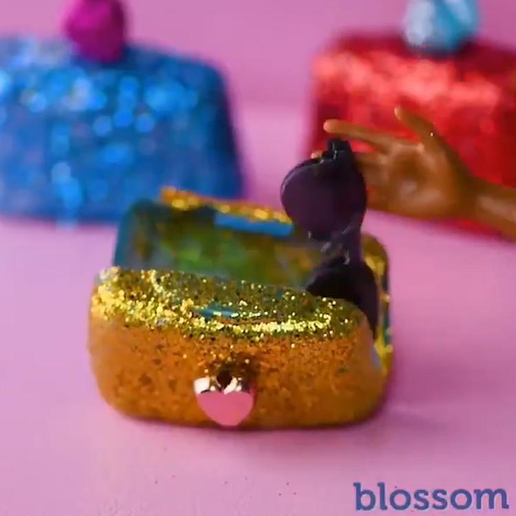 AP4ICSMLKNAA5HWKVFS7RZUAXM