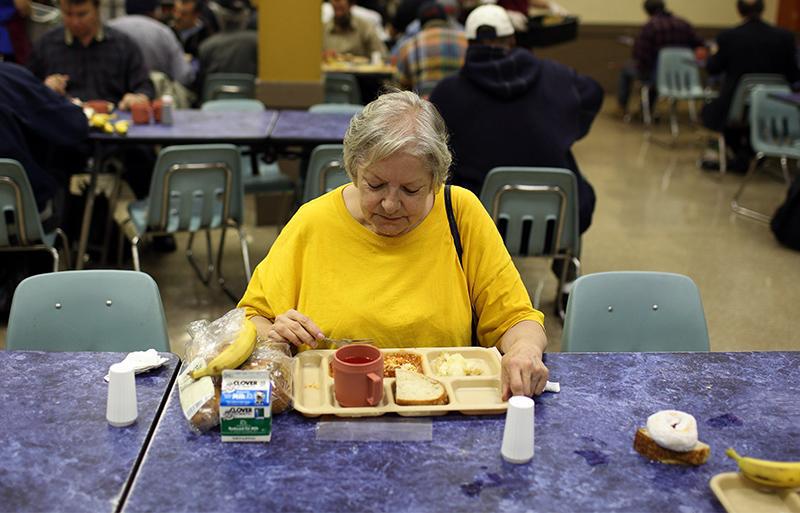 francia-obliga-supermercados-donar-productos-no-vendido-2