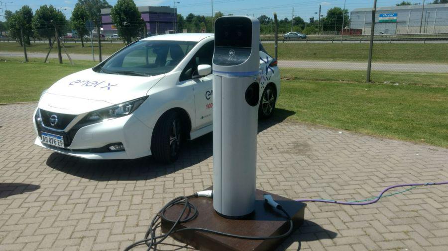 convertir-un-auto-a-electrico-en-argentina-cuesta-8000-dolares-814193
