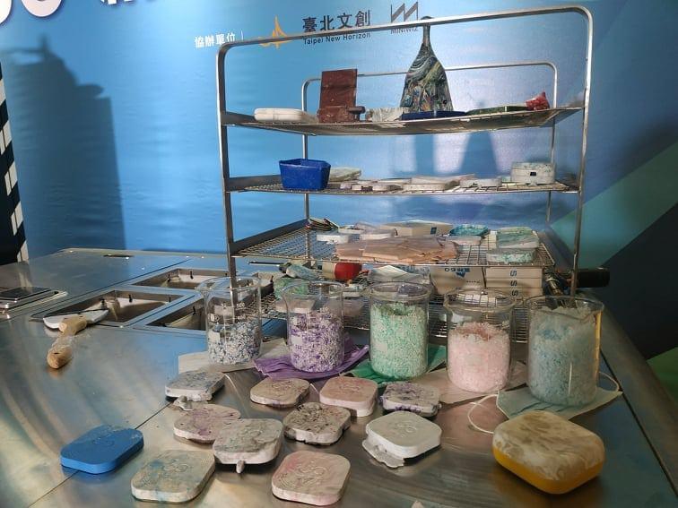 1640598190-61c98aae4f9bd