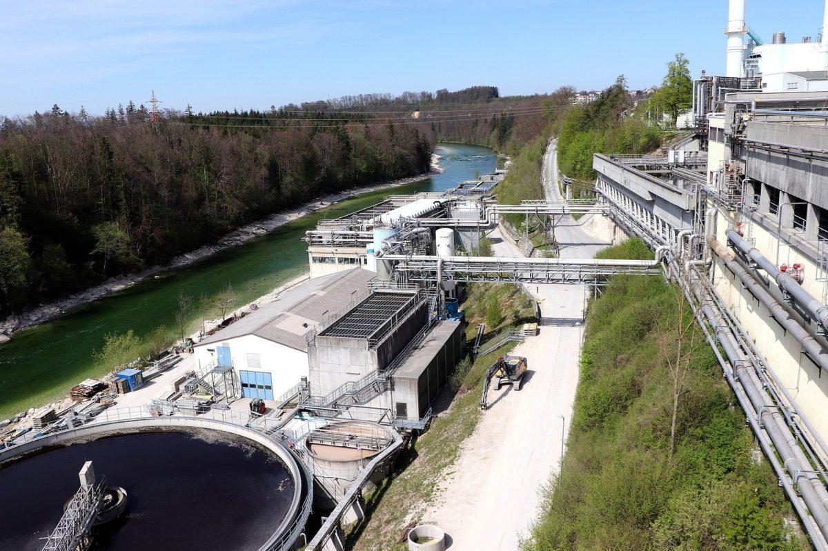 sewage-plant-4560229_1920-1200x799