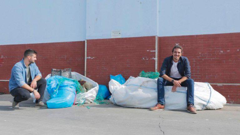 AFNKYCLVDVBUJBZKZ3BY6GVHGI