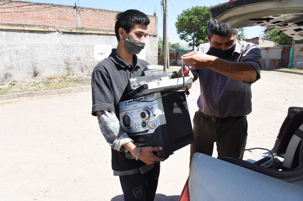 903954_202107261830400000001