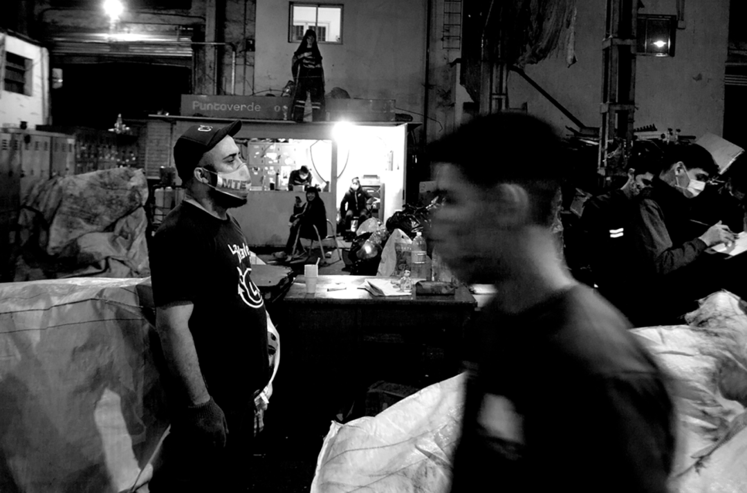 el_alquimista_de_la_basura_diego_fernandez_y_cintia_kemelmajer_reportaje_gatopardo_216_javier_heinzmann_04-1080x713