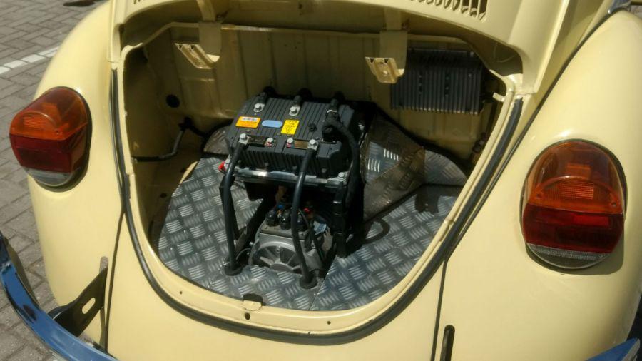 convertir-un-auto-a-electrico-en-argentina-cuesta-8000-dolares-814192