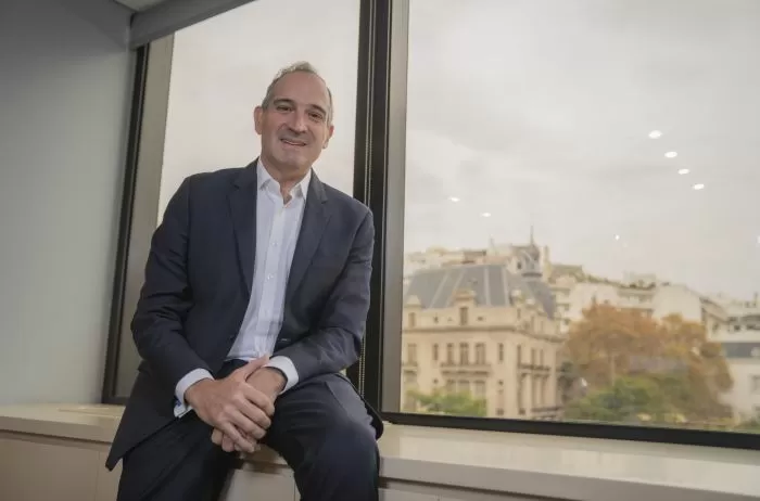 60fec53a023a4_700_462!