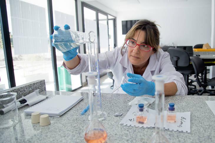 03ea494fa227b627ed60260e0639eab3_MAIN