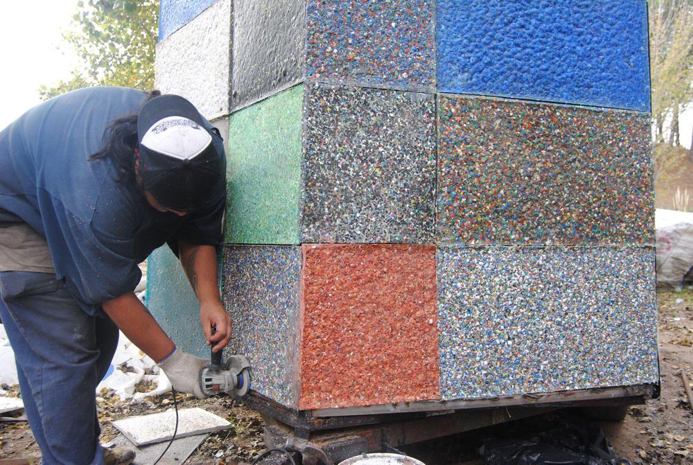 04678276-2f3c-4f33-80b6-e3e9c35ad57f_source-aspect-ratio_default_0