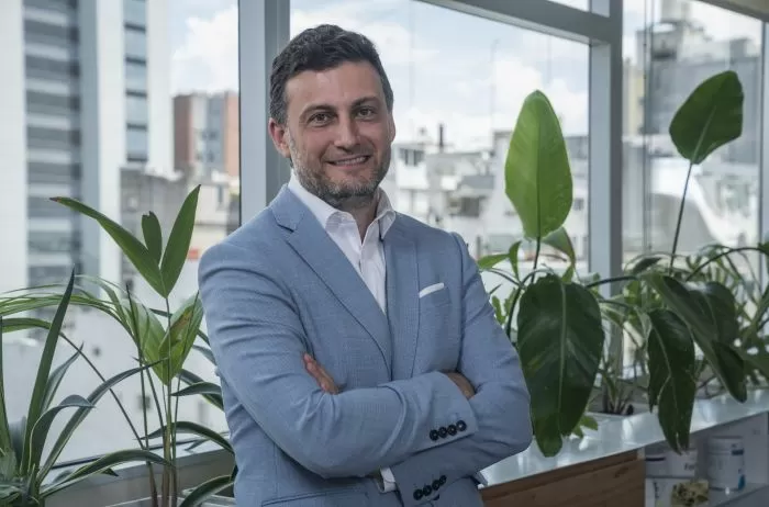 6033b3e1bace6_700_462!