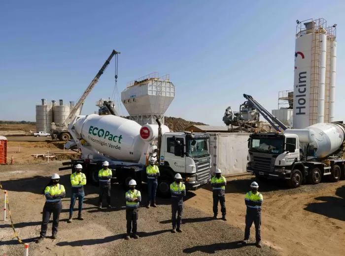 60f34865cea43_700_521!