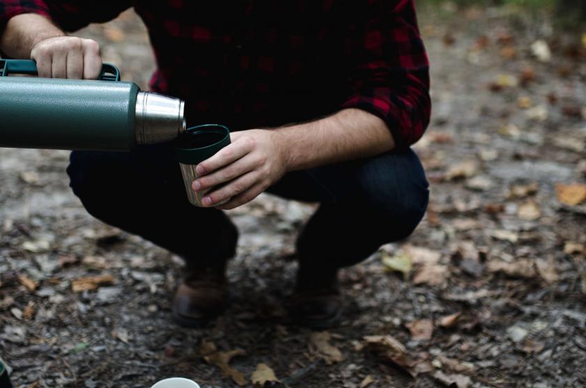 thermos_man_-_Unsplash_@_Andrew_welch