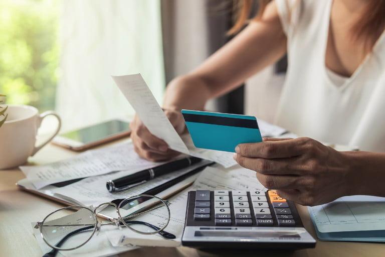 paying-bills-768x512