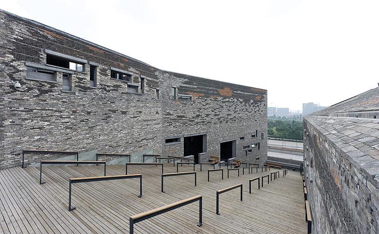 1330358892_wang_shu_ningbo_museum_43911