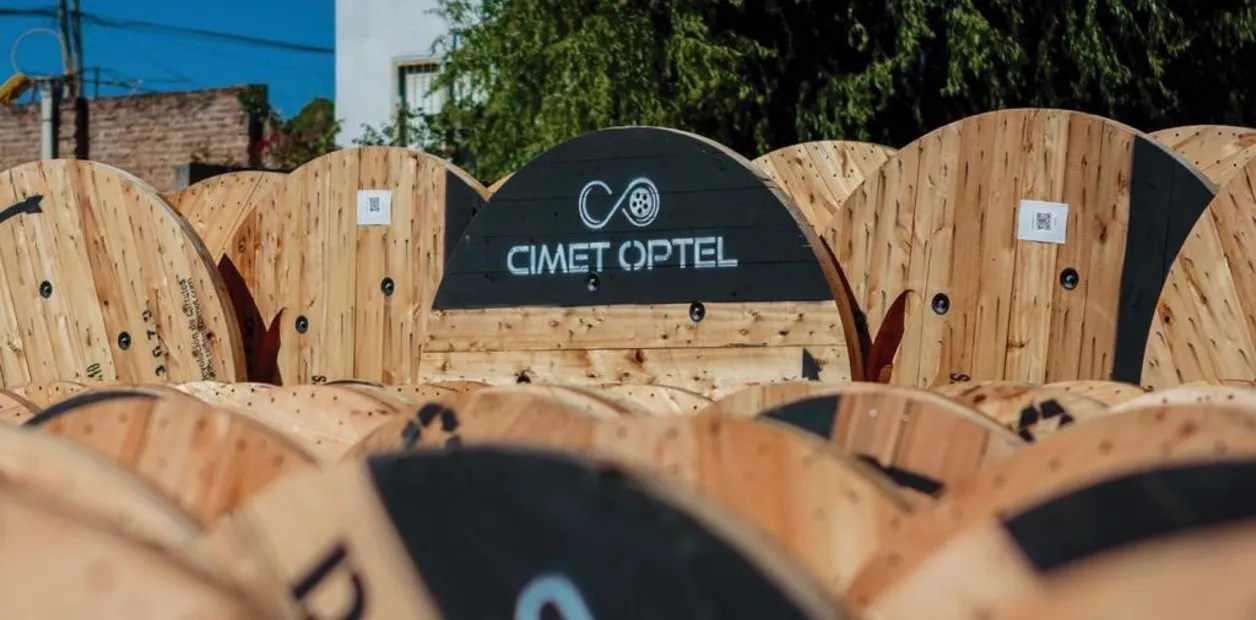 5foOL52UM_1256x620__1