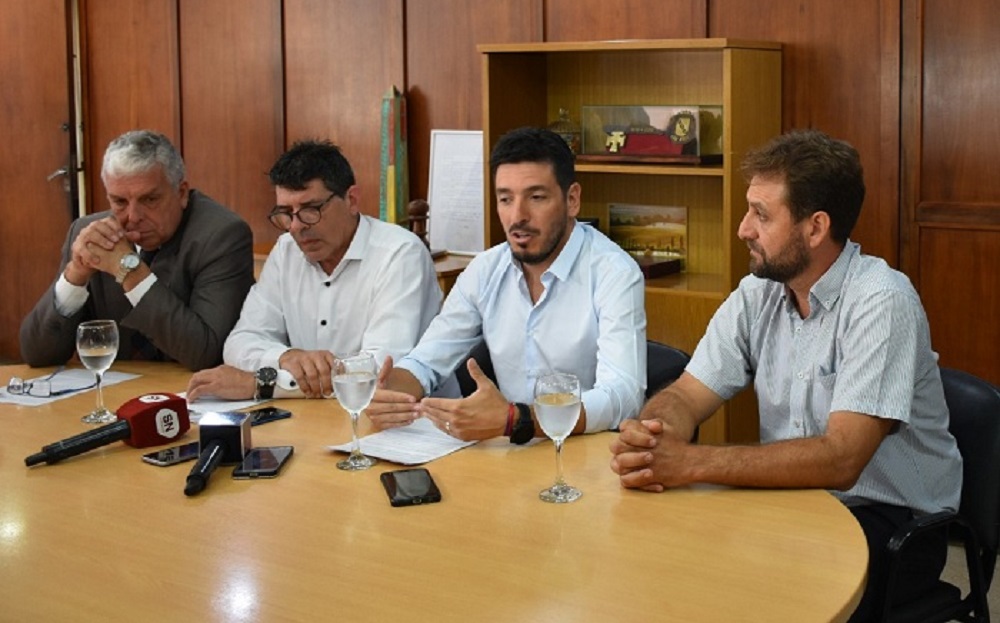 multimedia.normal.a9886f33534bdfc6.4d6172636f73204665727265722052696f205465726365726f203372696f6e6f5f6e6f726d616c2e6a7067