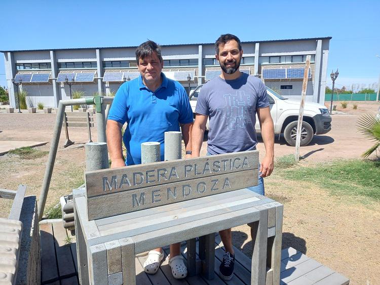 carlos-arce-madera-plastica