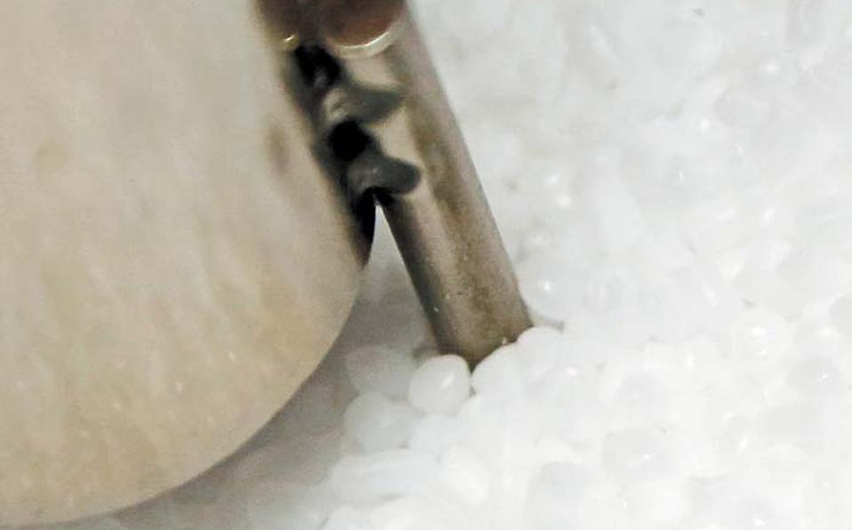 transformacion-resina-comienza-pequena-particula