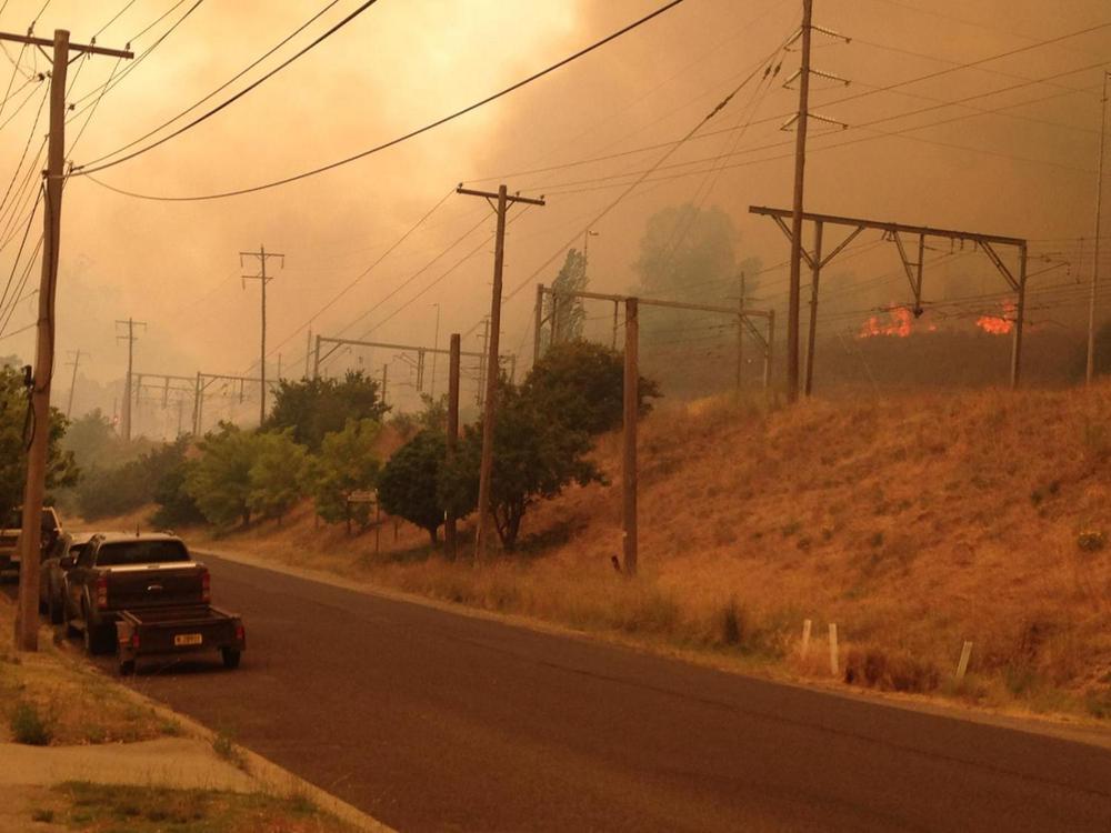 de-repente-fuego-no-habia-estado-cerca-ahora-era-vecino-mas-831722-182434