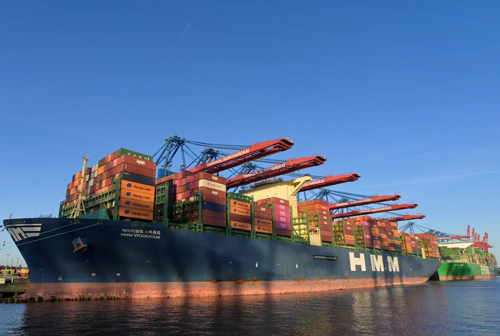 large_GjKmQ2EMPjqiaAZq0zKdBUKh8SeX_mJdyzWPohfLmt4