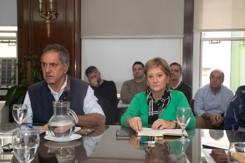 daniel-scioli-y-ana-lamas-autoridades-de-ambiente-N4PM5LZA7BFC5HXS6SQQLE2P2A