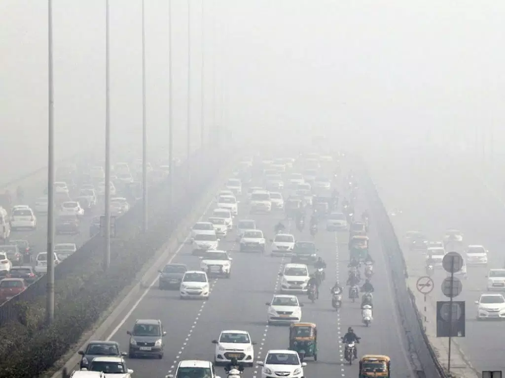 Contaminacion del aire/Calle/auto/trafico