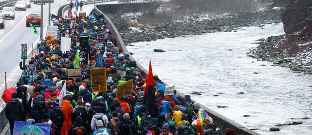 large_N0TVj9VqfQBliy233YzhaxyW5_QrnXZJ6ynb5WMmYUw