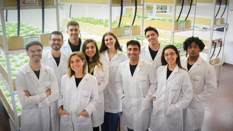 YFXMOZQNIVBJTEU4EEVXLPFCE4