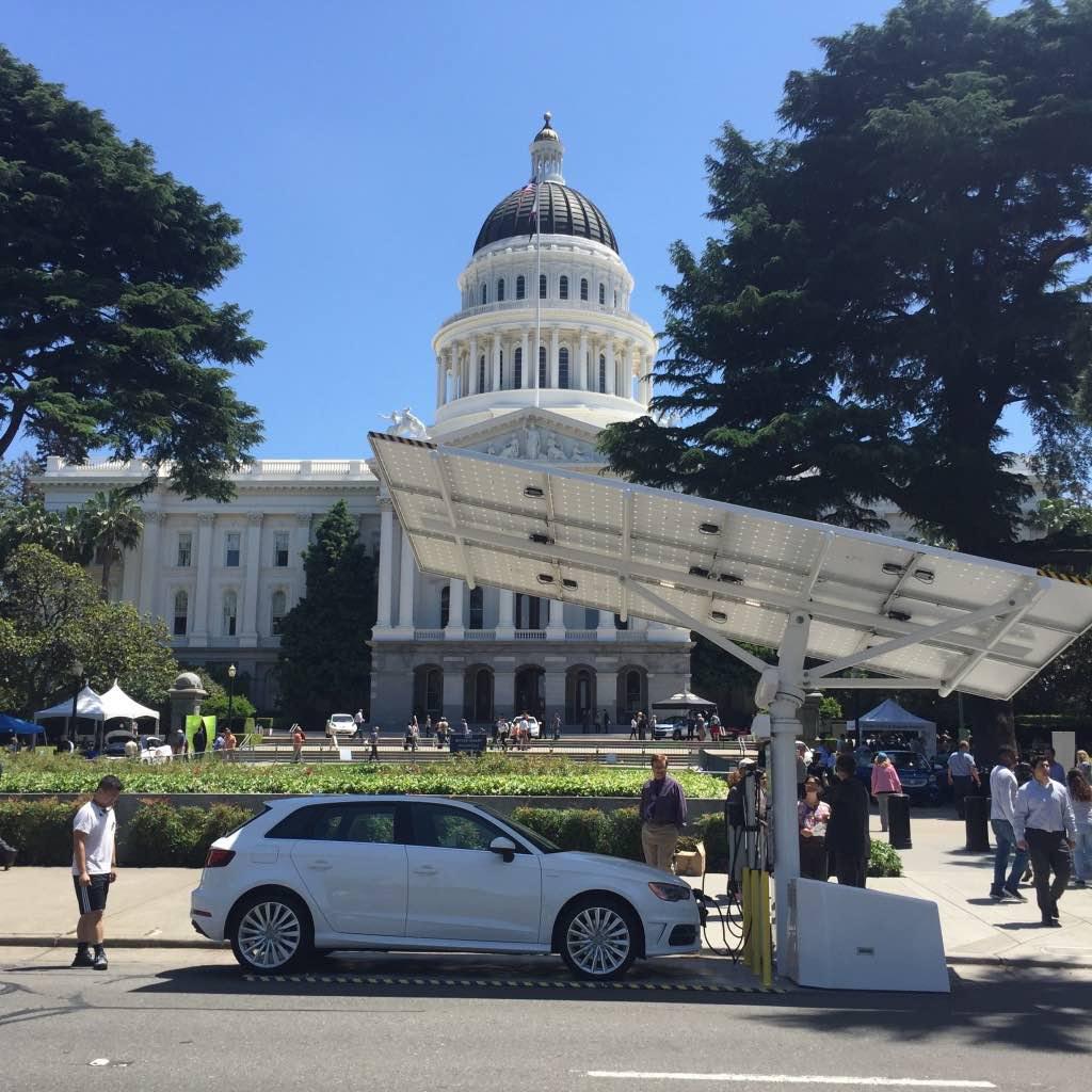 Estacion-de-carga-solar-Envision