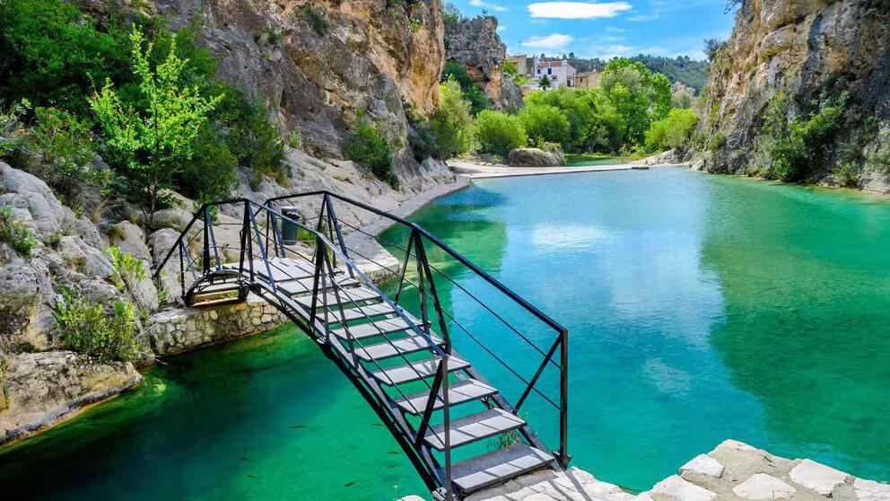 XWTB4XT6CRGYROMTWPWXB3LRIE