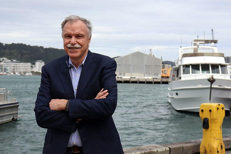 Revista-Puerto-Pesca-de-arrastre-Investigador-Ray-Hilborn-img-02