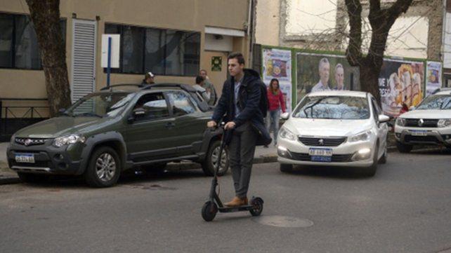 nueva-convivencia-los-monopatines-electricos-ya-circulan-las-calles-rosarinas-representan-una-opcion-sustentable-reemplazar-los-vehiculos-todo-distancias-cortas