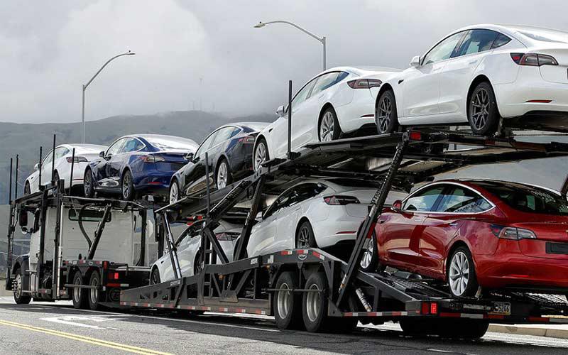 eventualmente-los-vehiculos-electricos-van-a-contribuir-a-mermar-la-demanda-de-petroleo-13702