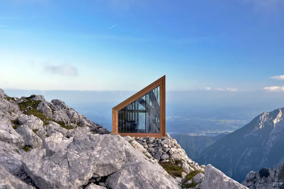 ATYDCDJVHBGFXFLBOHLU7KU4OA