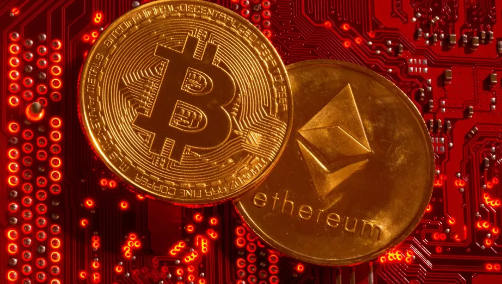 1500x850_inversiones-bitcoin-o-ethereum-cada-vez-mas-llaman-atencion-ahorristas-para-invertir-foto-de-reuters-920287-183003